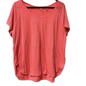 Callia - Carrie Underwood brand - tangerine and black pinstripe shirt sleeve tee